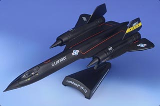 559454 Herpa SR-71B Blackbird 1/200 Model #61-7957 USAF 4200th SRW 4201st SRS 