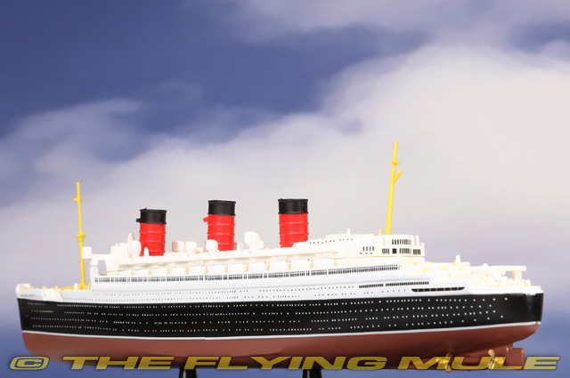 Motor City Classics 1:1250 Queen Mary-class Ocean Liner Cunard