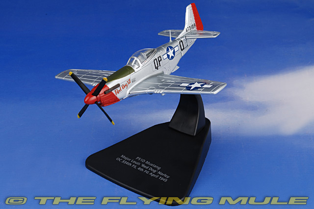 Mustang P51D Oxford Diecast Modelzone 1/72 Scale Major Louis 'Red Dog' AC021 