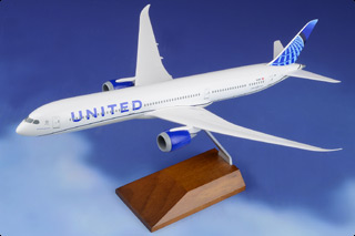 787-10 Dreamliner Display Model, United Airlines, N12010, w/Wood Stand