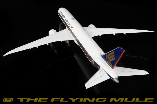 SQ Wings 1:200 787-10 Dreamliner Singapore Airlines 9V-SCN | eBay