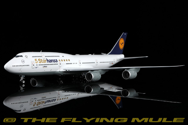 Boeing 747-8 モデル 1/200 SQ-L2110_03_lrg.jpg