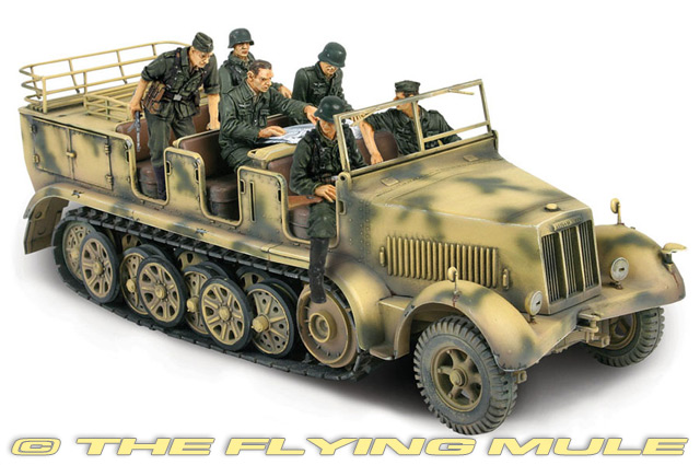 E 85101 No Details about   Unimax Forces of Valor 1:72 Sd.Kfz Front 1943 7/2 w/AA Gun 