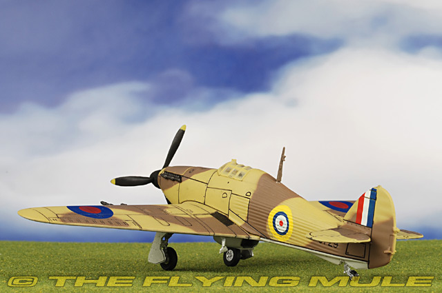 Unimax 1:72 Hurricane Mk II RAF No.33 Sqn Vernon Woodward P3729