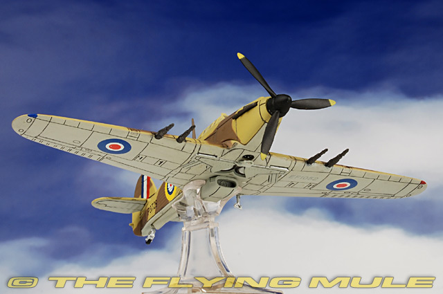 Unimax 1:72 Hurricane Mk II RAF No.33 Sqn Vernon Woodward P3729